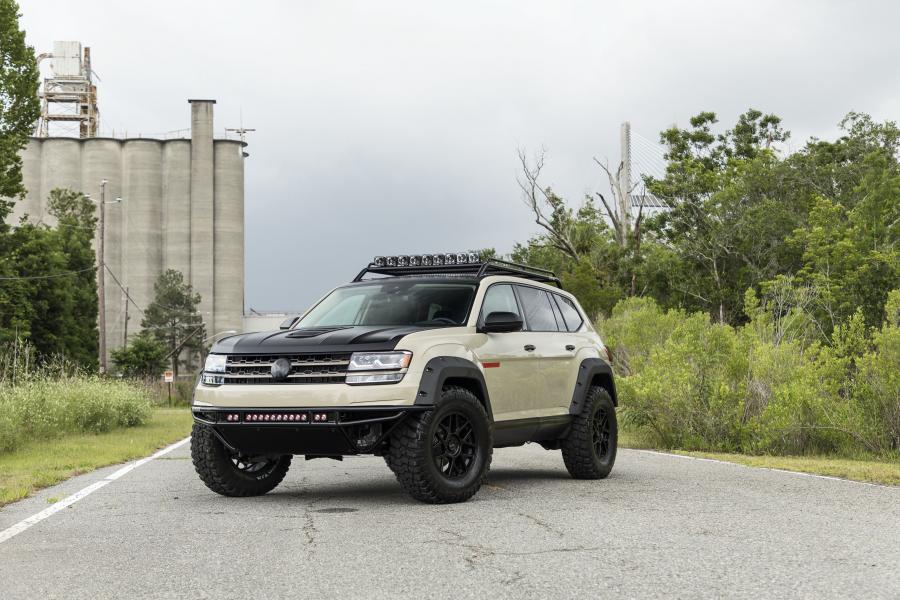  Volkswagen Atlas Tanner Foust SEMA Concept 2018 года  (фото 1 из 12)
